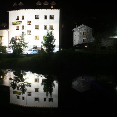 Tres Picos Hotel Eriste Kültér fotó