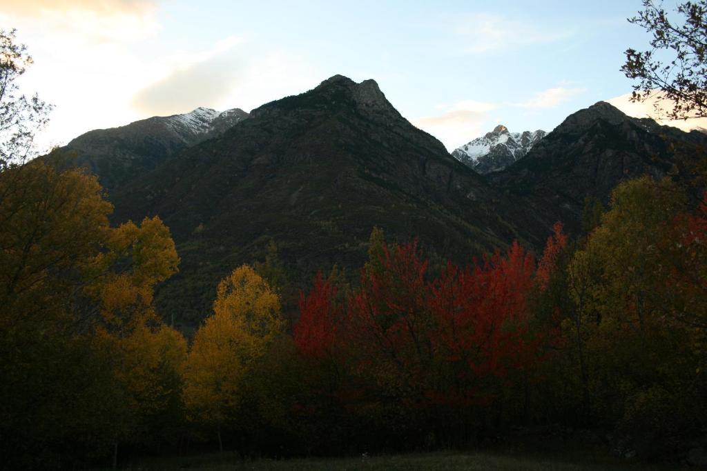 Tres Picos Hotel Eriste Kültér fotó